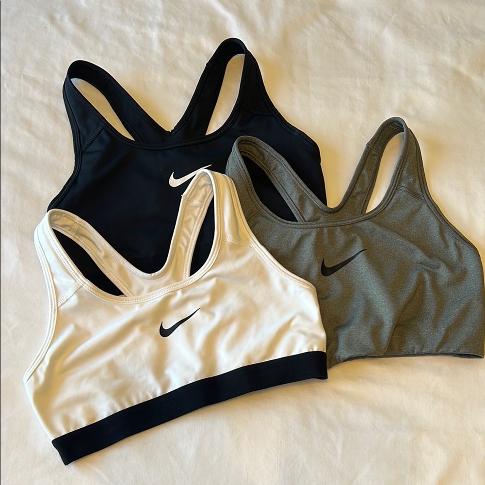 Nike Women's Sports Bra Set - Black, White, Gray
